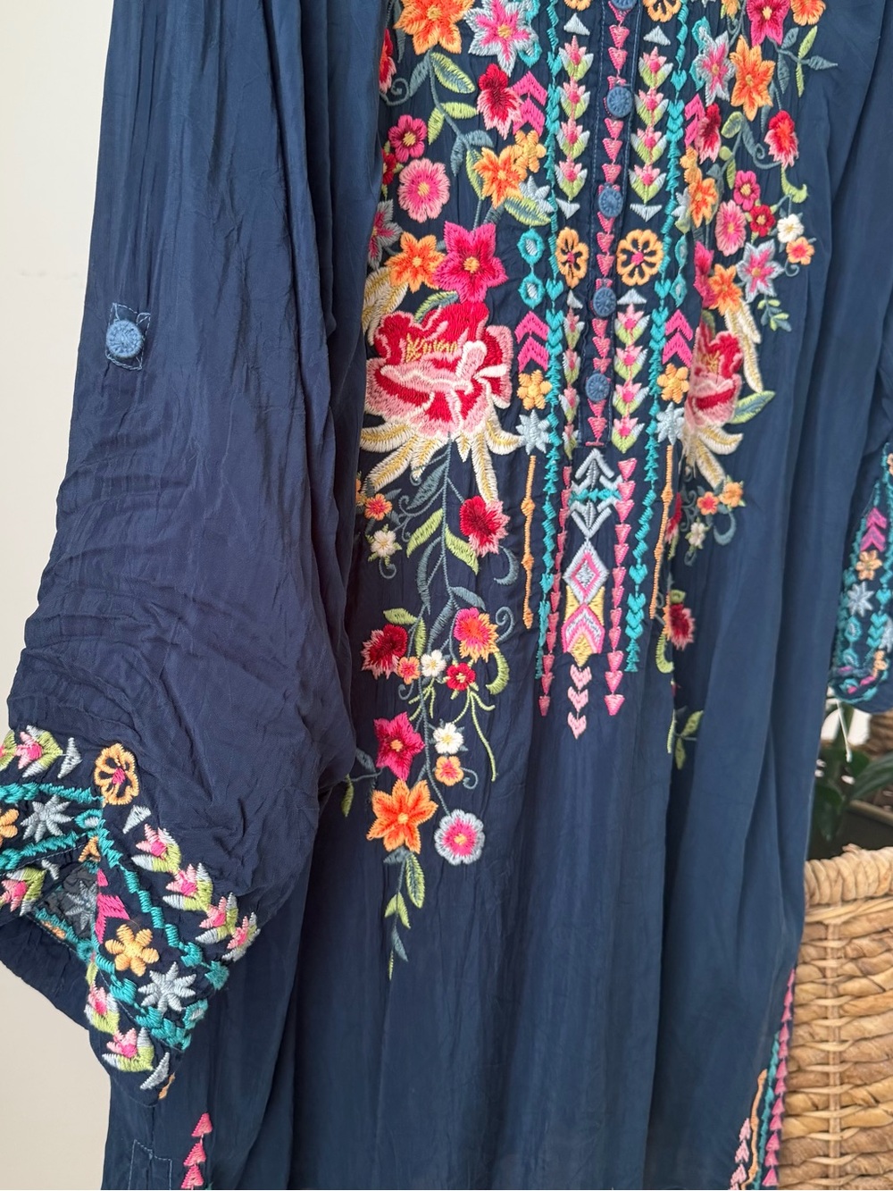 Women's JOHNNY WAS Annette Navy Embroidered Tunic Top Blouse Shirt Dress Size XL - Picture 2 of 6